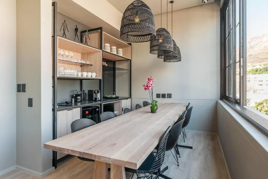 Modern, Sunfilled Urban Apt At The Harri W/Views Cape Town 0*,