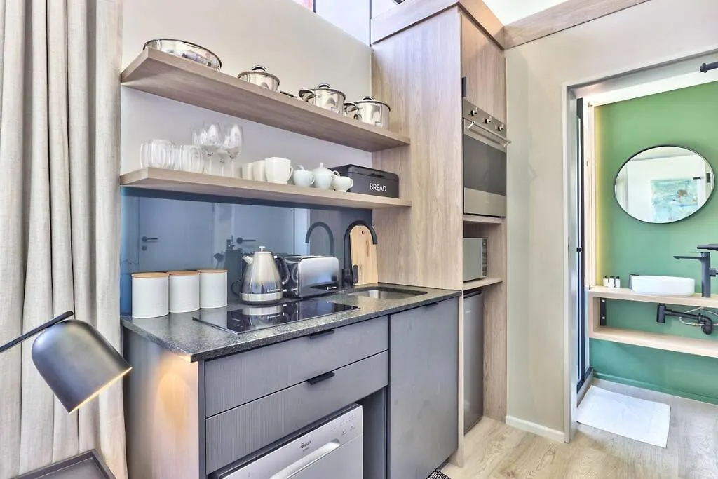 Apartment Modern, Sunfilled Urban Apt At The Harri W/Views Cape Town
